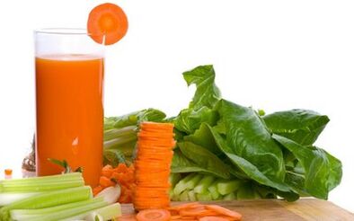Zumo de zanahoria y verduras para gastritis. 